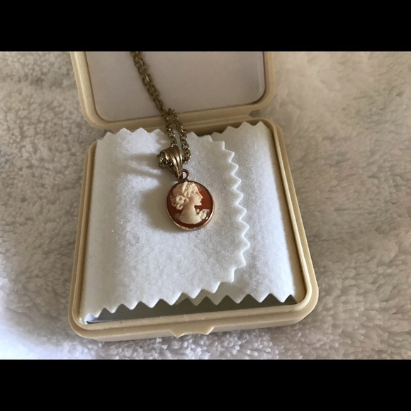 Necklace - Picture 2 of 5